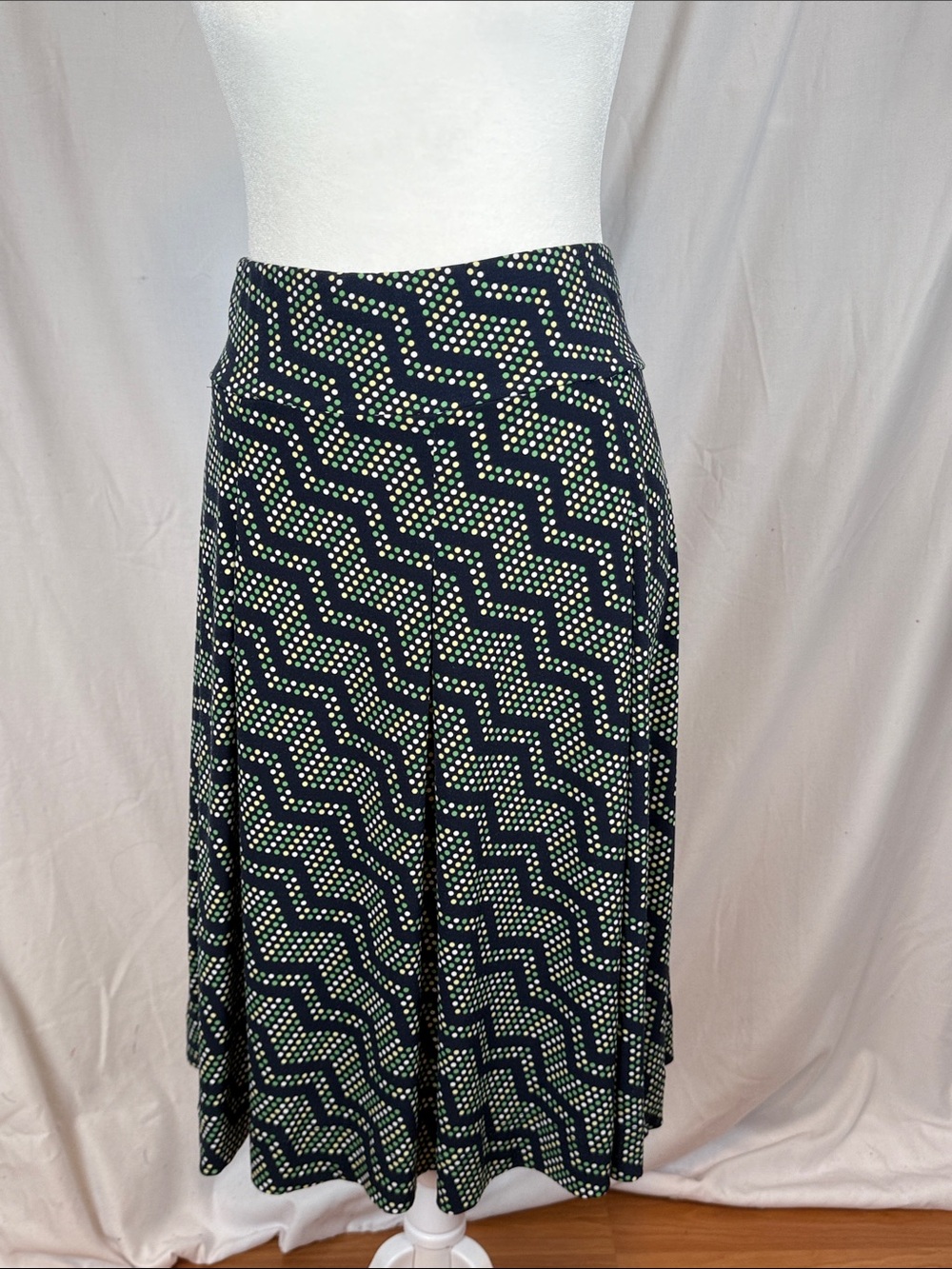 Women's Merona Navy Midi Skirt with Zig Zag Dots Size XL Stretch Waist